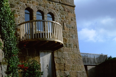 Balcony and Bridge, Rozel Fort